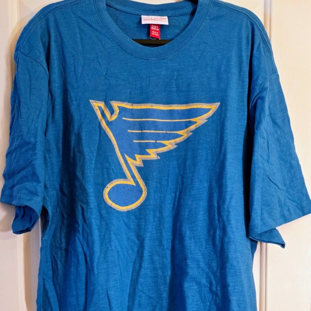 Mitchell & Ness Men's St. Louis Blues Logo T-Shirt